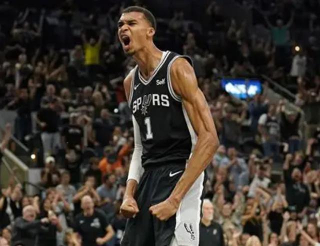 马刺瞄准步行者的全明星大前锋？ 西亚卡姆是文班亚马的夺冠拼图？