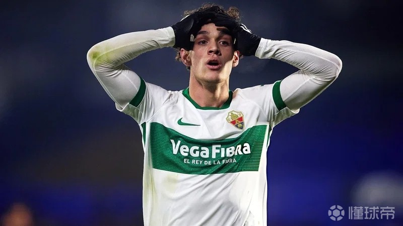 莫雷托：埃克托-福特可能会被巴萨加入巴斯托尼的转会